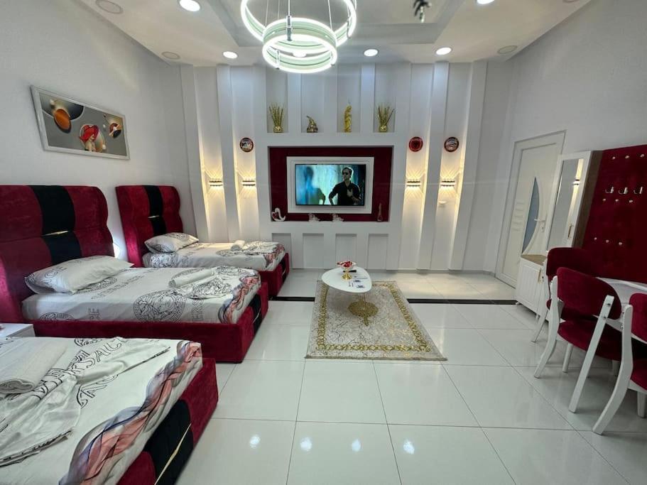 Апартаменти Studio Near Tirana Airport 2- Self Check-In Free Parking Valias Екстер'єр фото