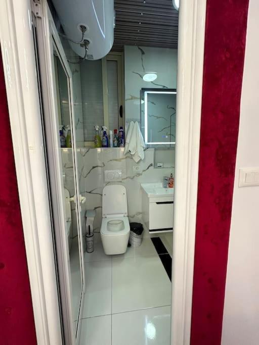 Апартаменти Studio Near Tirana Airport 2- Self Check-In Free Parking Valias Екстер'єр фото